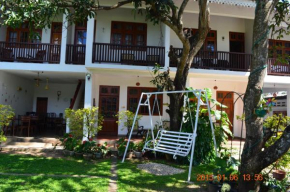 Гостиница Little Paradise Tourist Guest House and Holiday Home  Anuradhapura